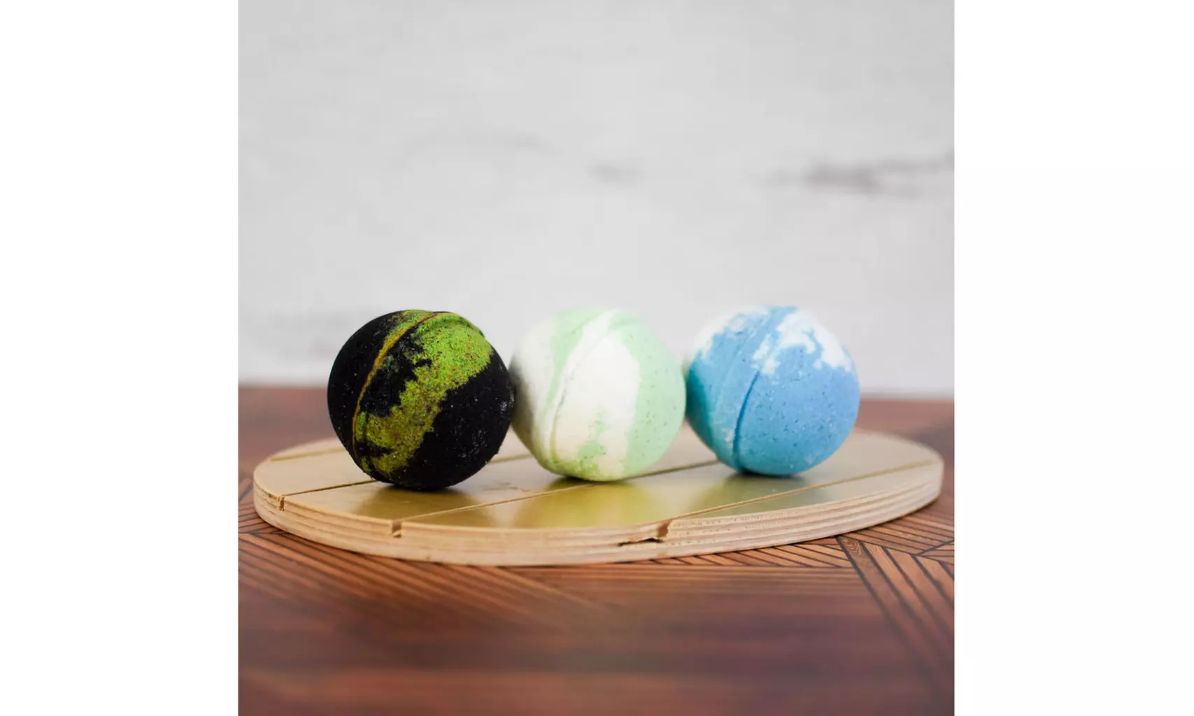 LARGE 5oz Luxury Bath Bombs in Amazing Scents - Multiple Options Available - Second Medium