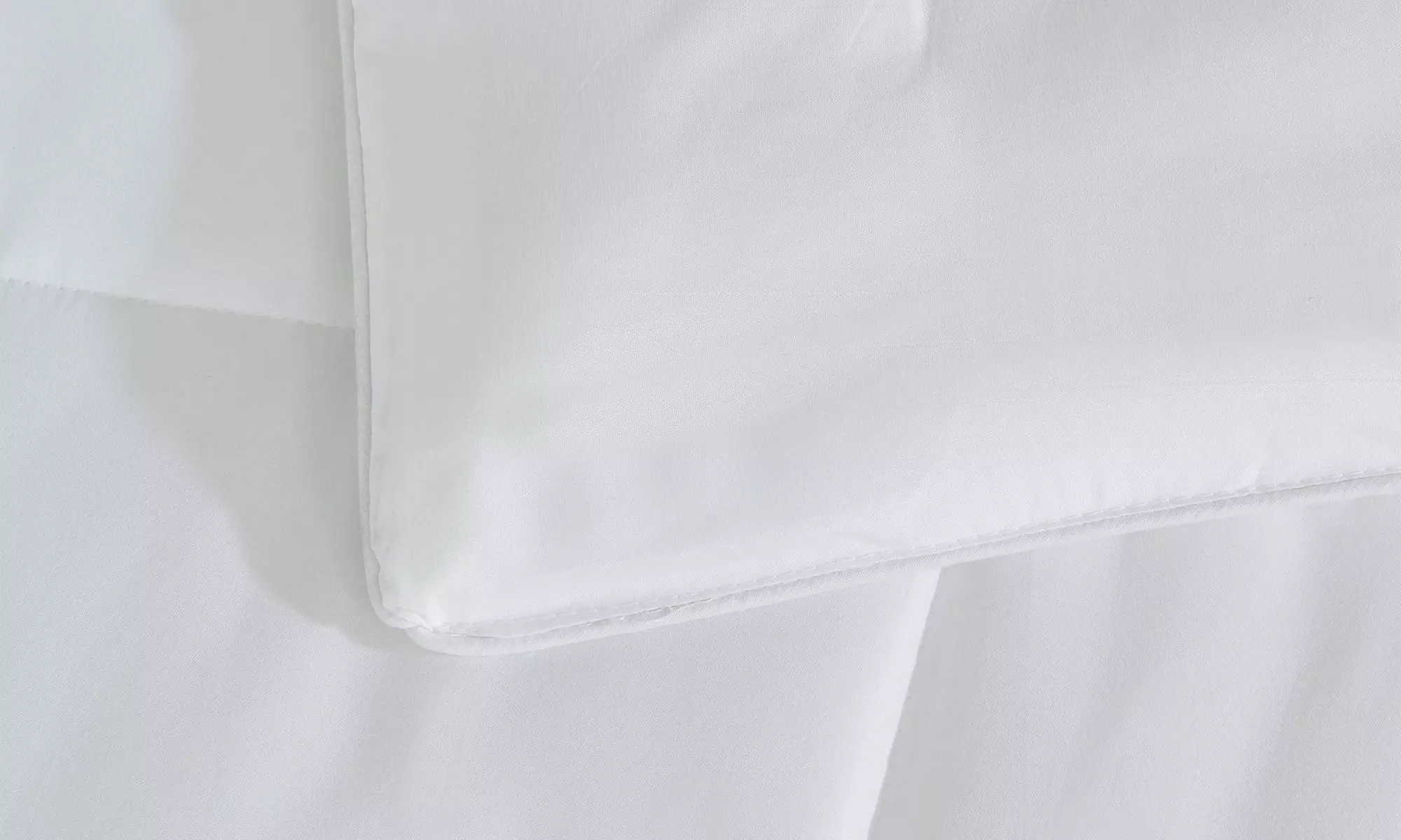 FreshFolds Reversible Down Alternative Comforter Set 