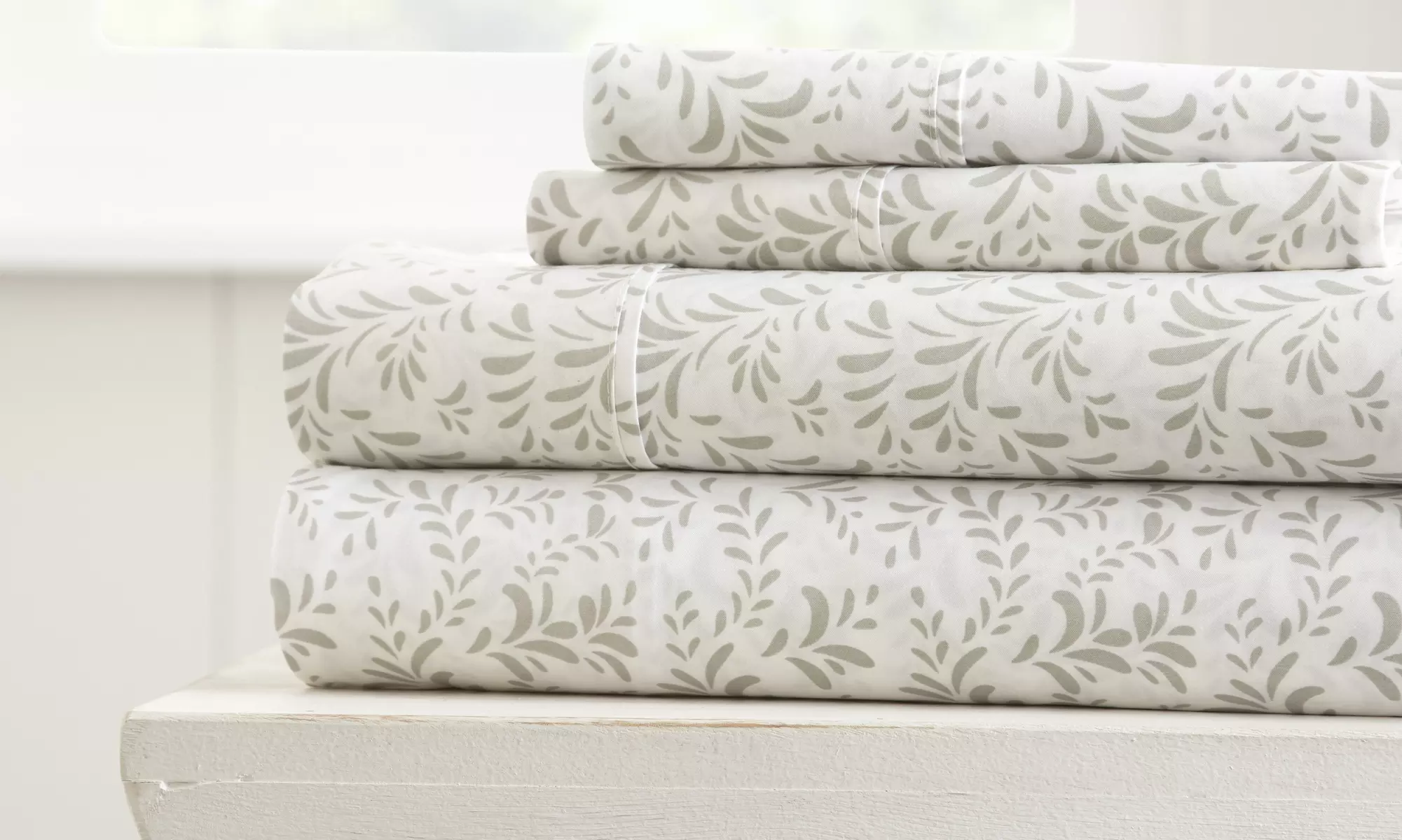 Feathered Nest Premium Ultra Soft 4 Piece Printed Bed Sheet Set - Primary Image