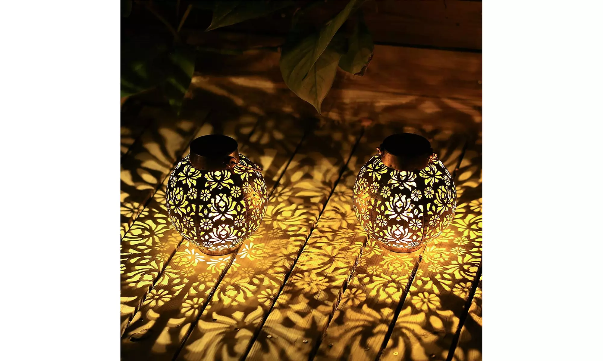 Solar Outdoor Lights Garden Lantern Retro Metal Outdoor Hanging Decorative Lamp