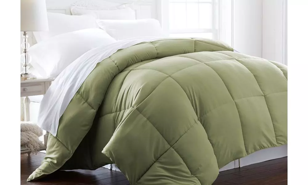 All Seasons Down Alternative Ultra Soft Solid Comforter in 6 Colors
