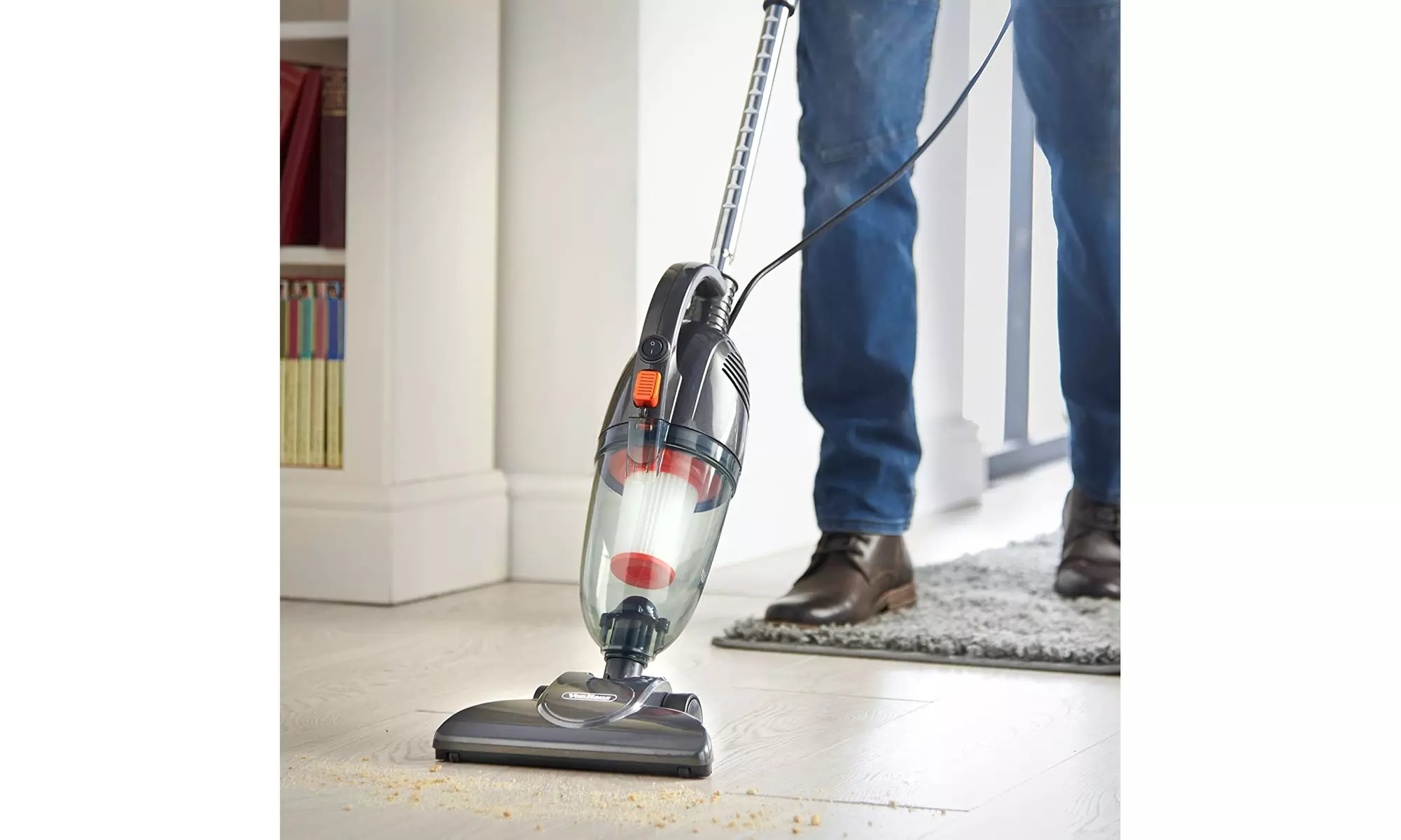VonHaus Stick Vacuum Cleaner 600W Corded - Primary Image