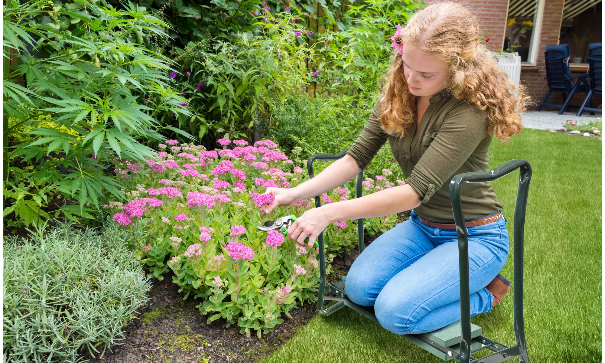 All-in-One Garden Kneeler and Gardening Bench - Primary Image