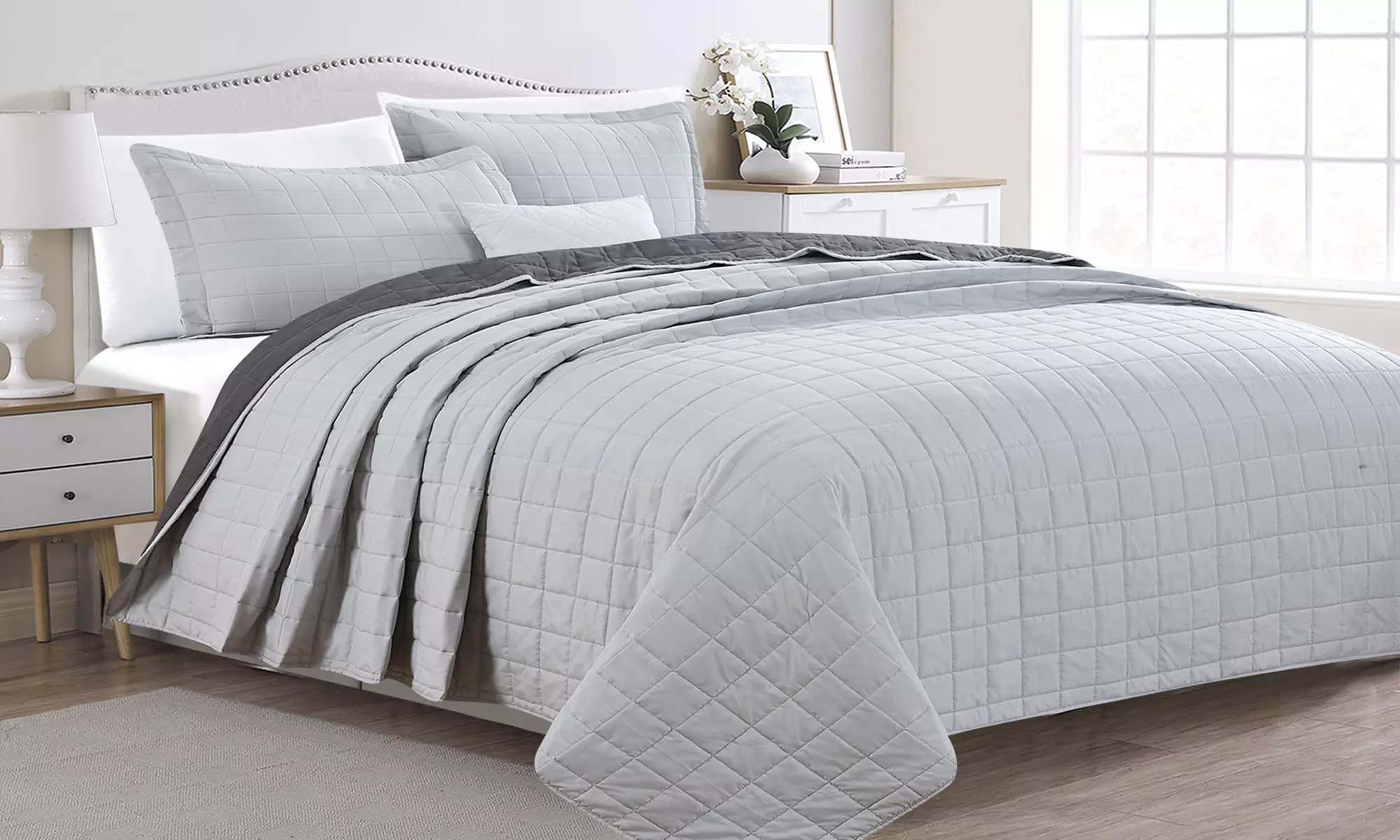 Premium Solid Quilt Set (2- or 3-Piece)