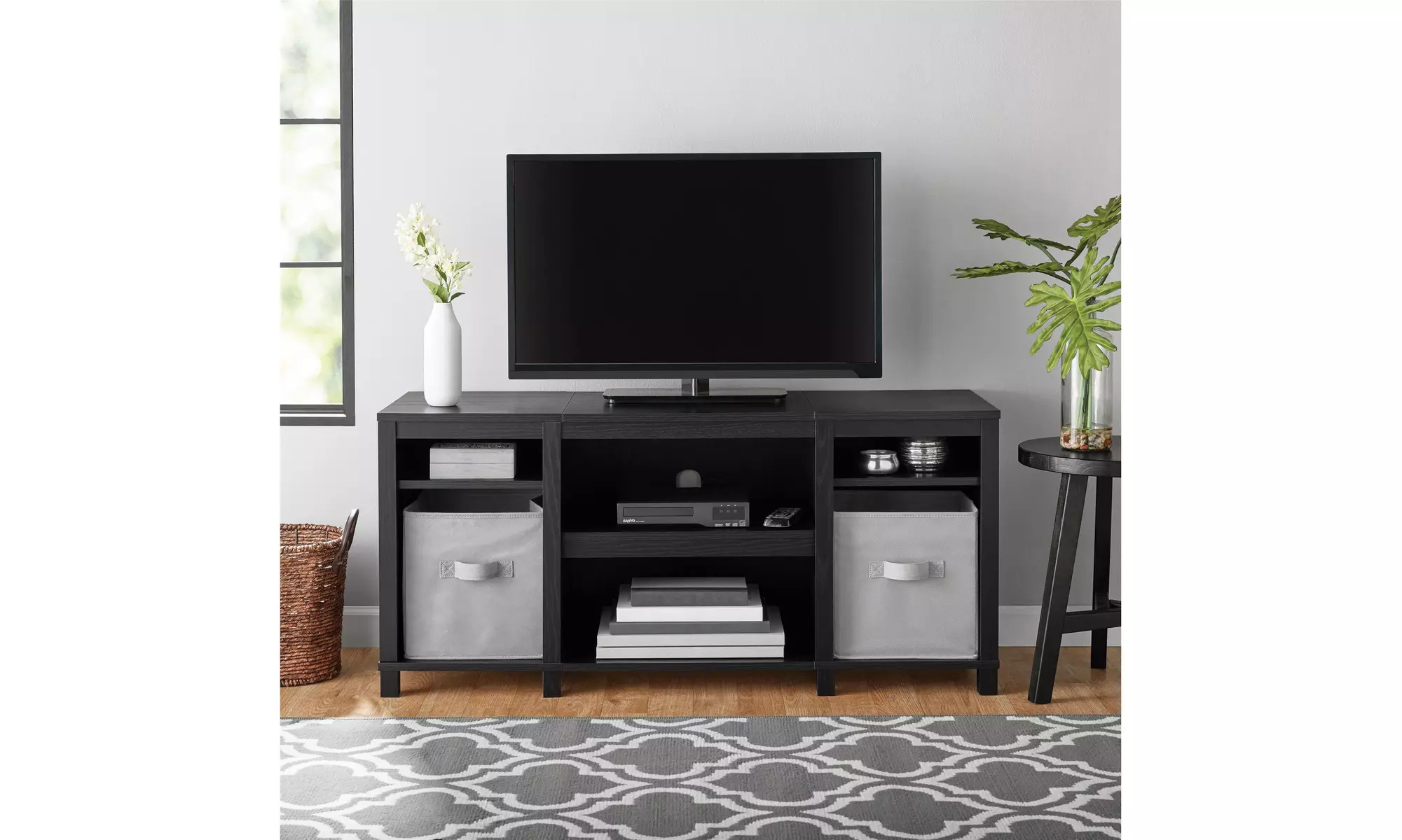 Mainstays Parsons Cubby TV Stand for TVs up to 50" - Primary Image