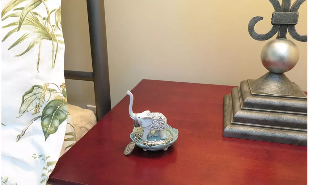 Evelots Good Luck Elephant Jewelry and Ring Holder - Second Medium