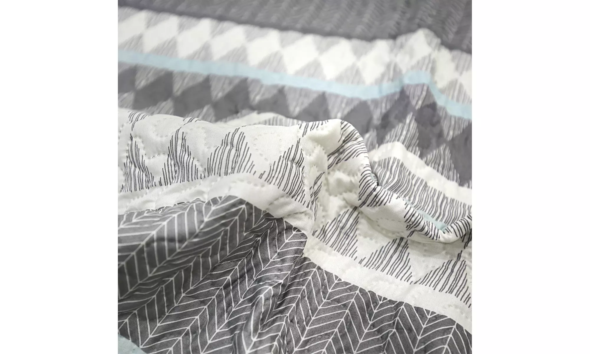 JML 3-Piece Reversible Quilt Set,Home Collection Printed Bedspread With 2 Shams