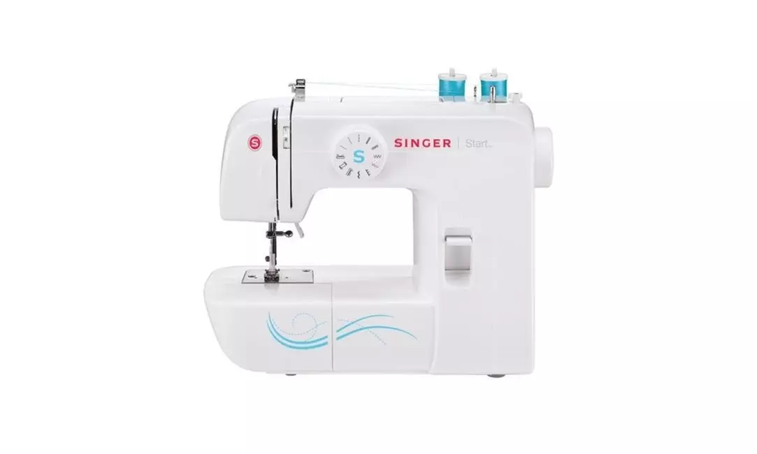 Singer Sewing 1304 6 Stitch Sewing Machine - Primary Image