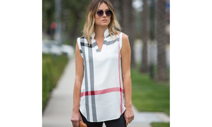 Image 6: Plaid Print Sleeveless Top
