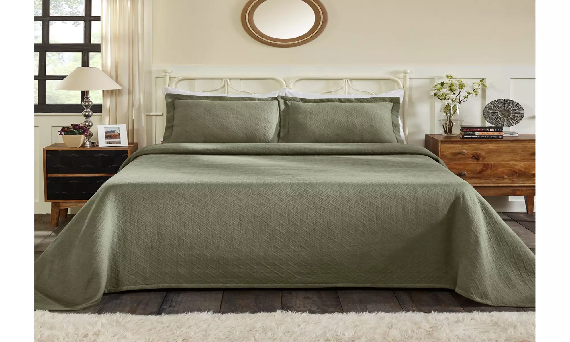 Superior Cotton Jacquard Matelasse Geometric Basketweave Textured Bedspread Set - Primary Image