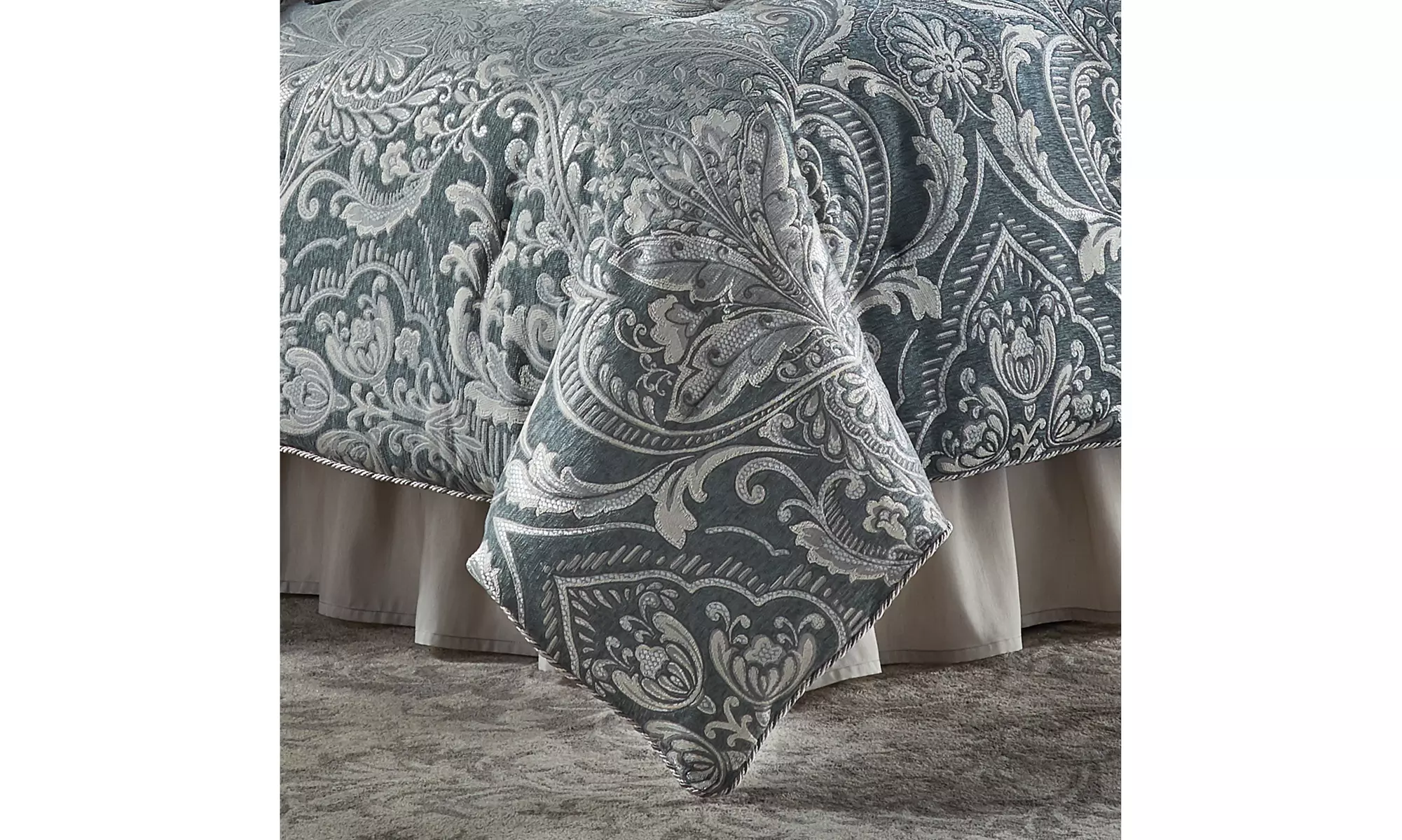 Croscill Vincent 4pc Cal King Comforter Set - Second Medium