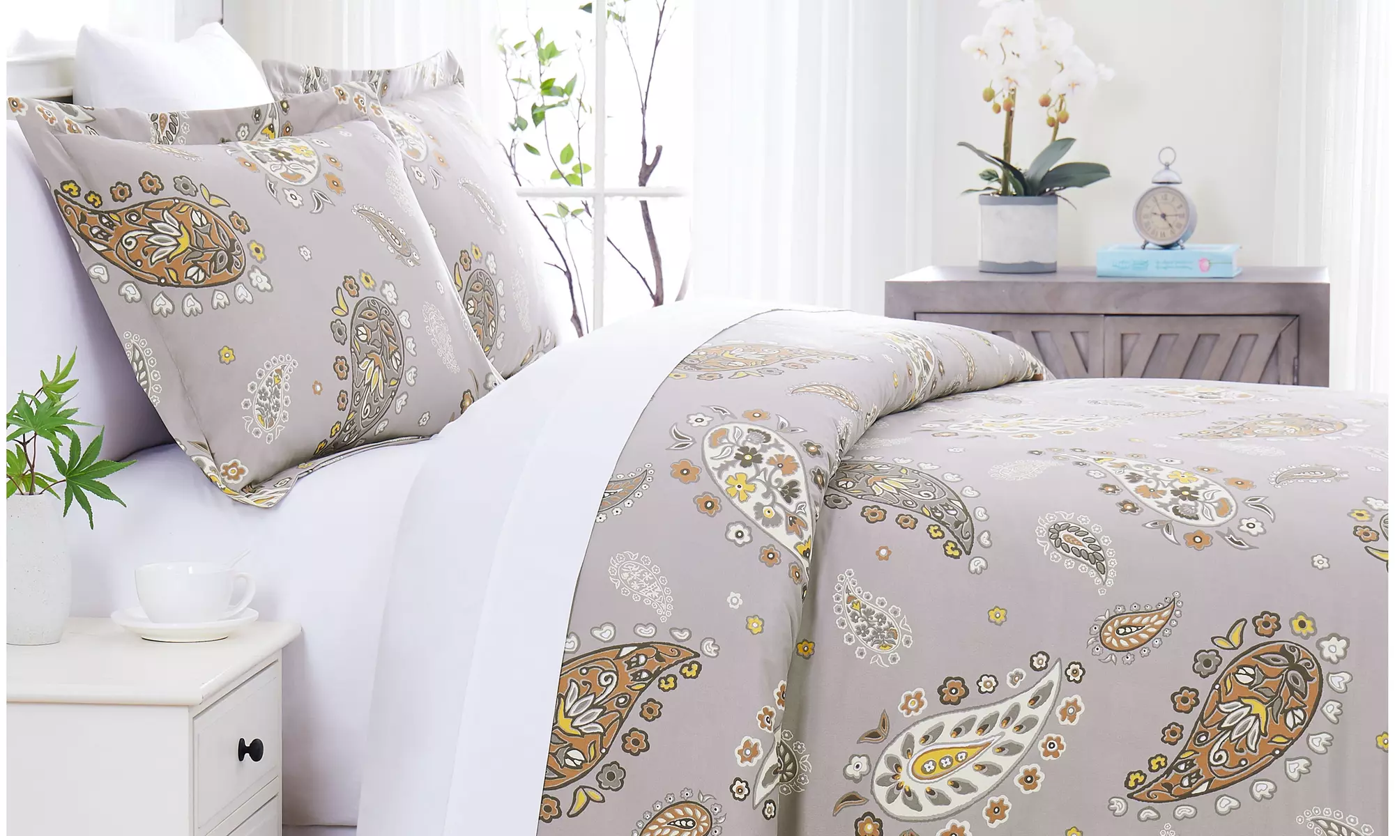 Premium Collection Oversized Duvet Cover Sets (2- or 3-Piece) - Primary Image