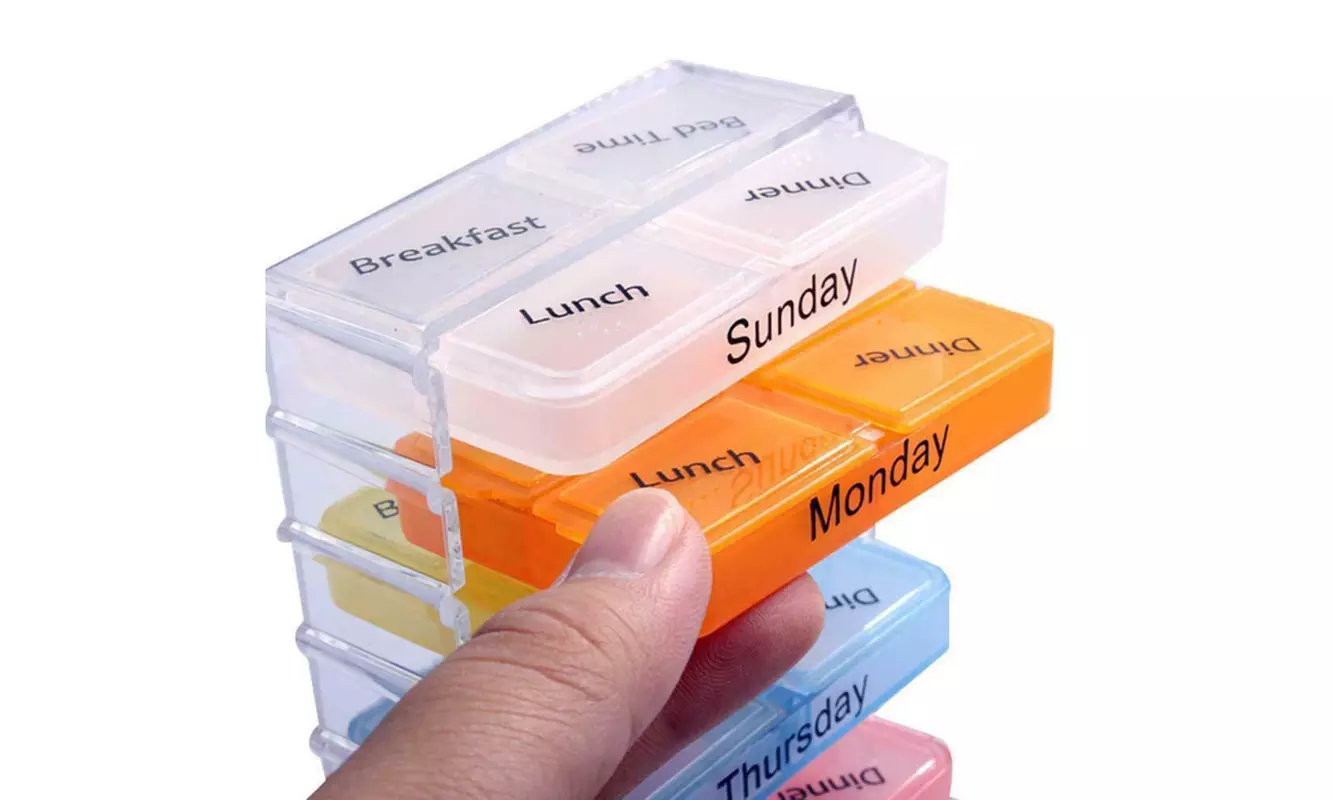 Portable Rainbow Pill Case 7 Days weekly Container Splitters