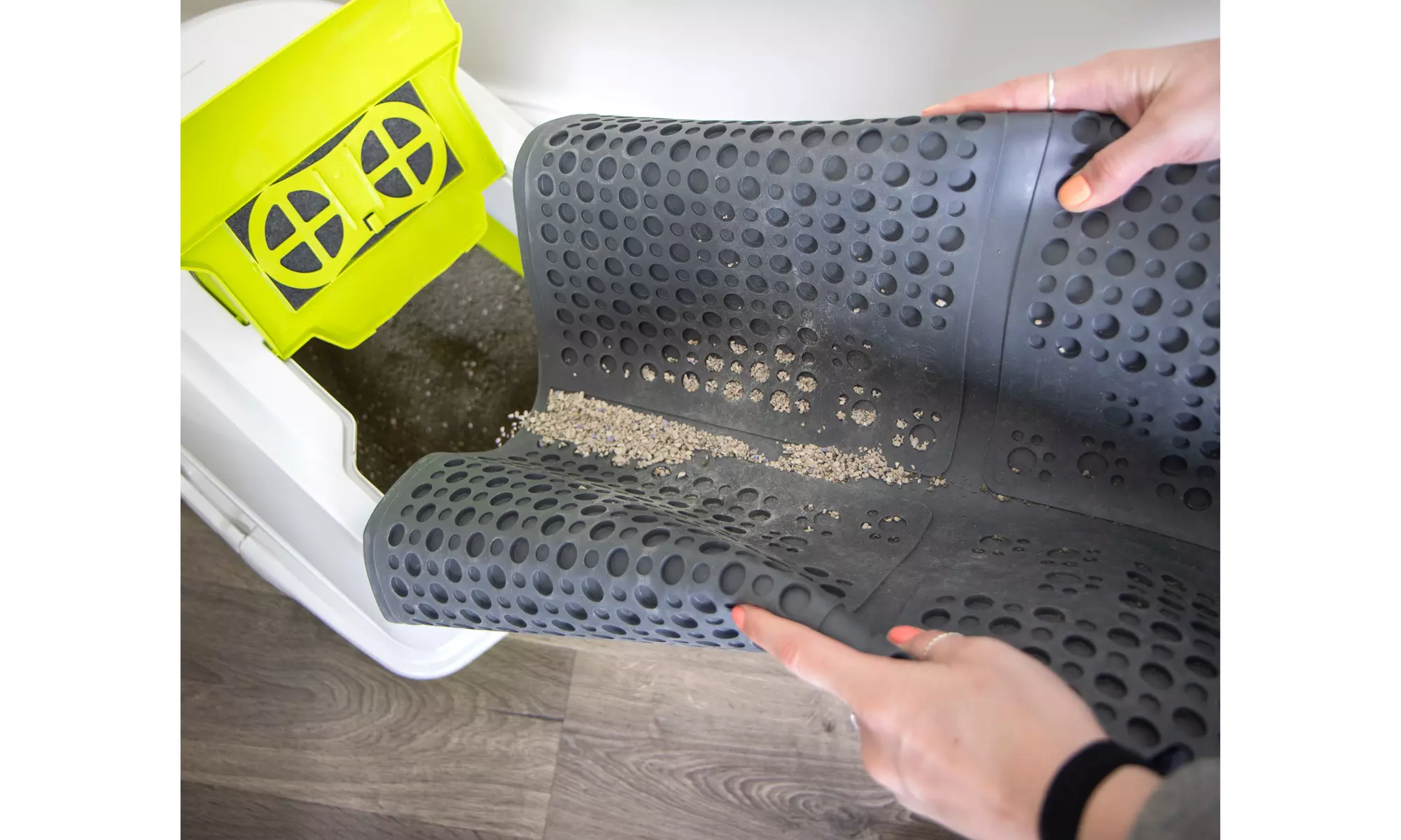 Petlinks Purr-fect Paws Multipurpose Rubber Litter Mat for Cats & Kittens