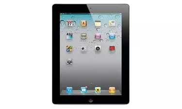 Apple iPad 4 16GB WiFi Tablet with 9.7" Retina Display and MFi-Certified Lightning Cable (Refurbished B-Grade) - Primary Image