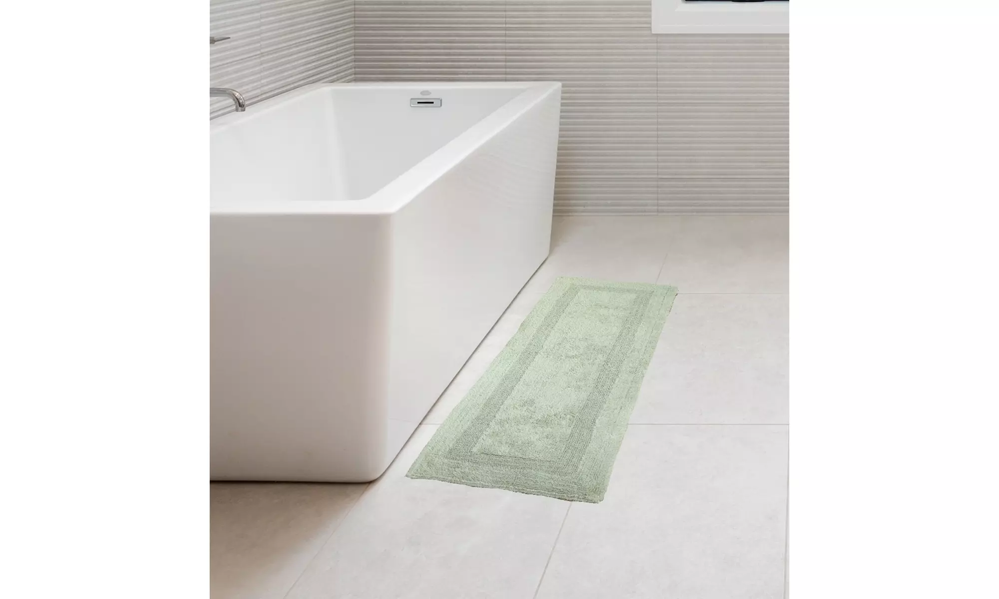 100% Cotton Reversible Loop structured Oversized Bath Rug - Primary Image