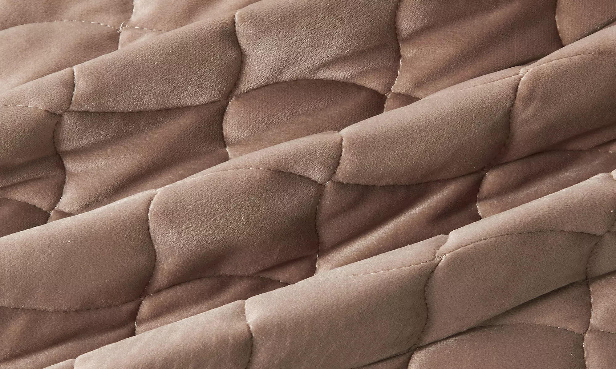 FreshFolds Luxury Velvet Stitched Quilt Set