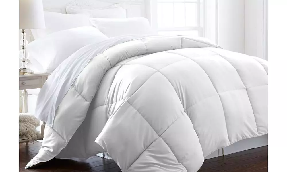 All Seasons Down Alternative Ultra Soft Solid Comforter in 6 Colors