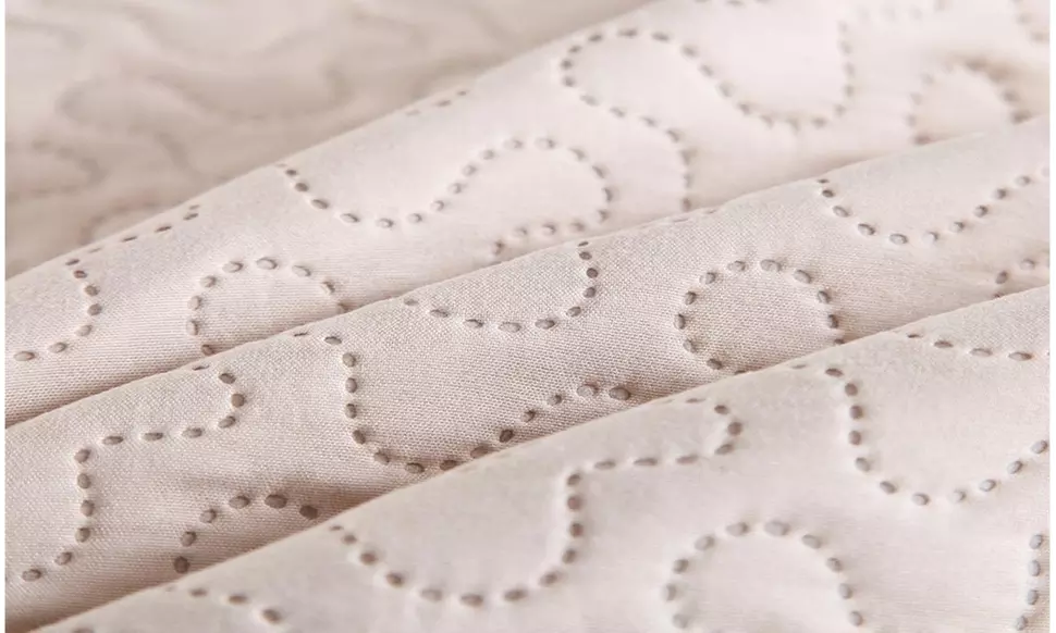Three-Set J&V TEXTILES Simple Dream Quilt Collection - Bright Edition