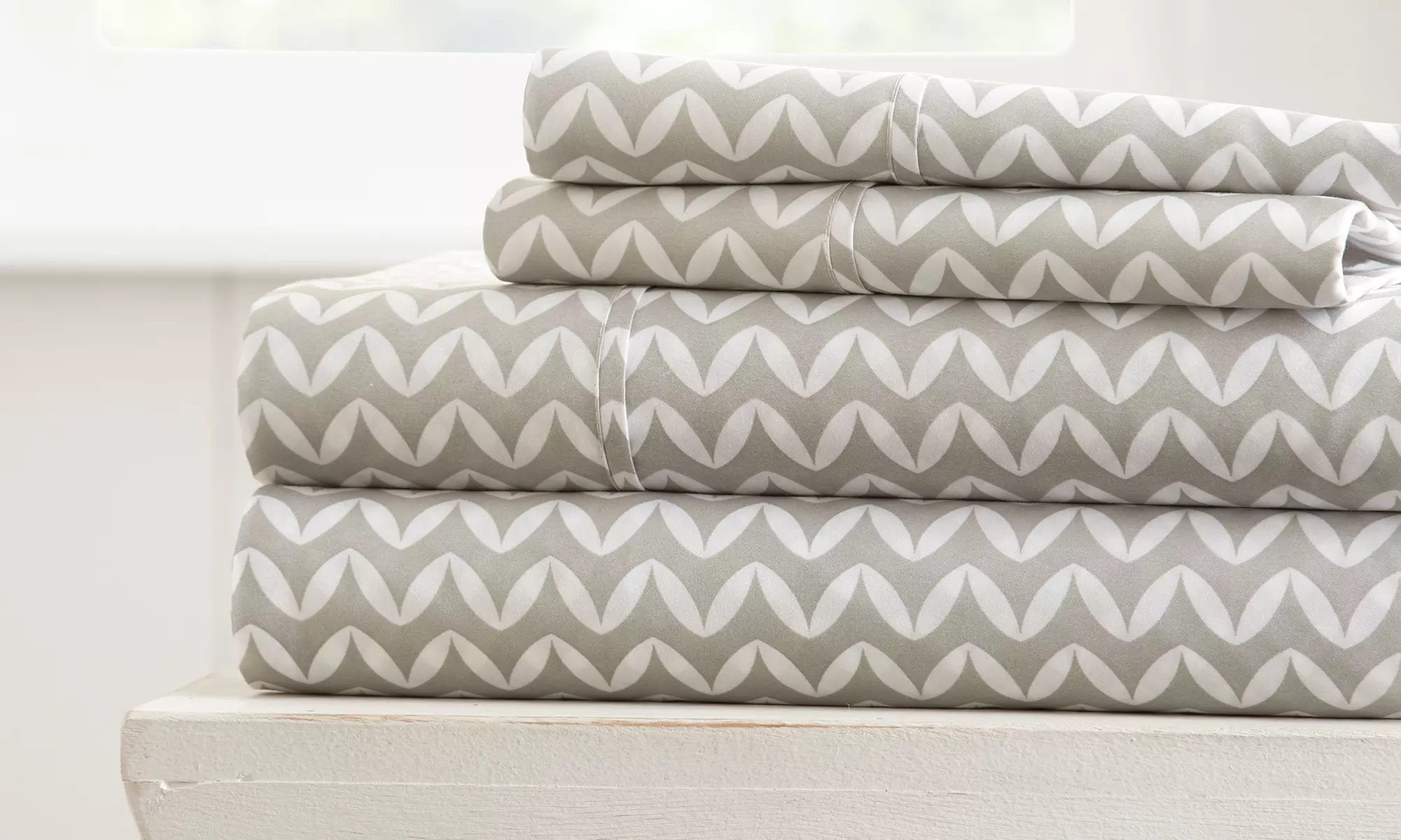 Merit Linens Premium Geometric Inspired Ultra Soft 4 Piece Bed Sheet Set