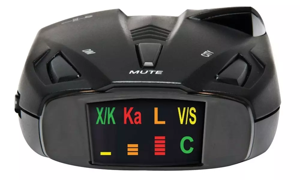COBRA ESR 755 12 Band 360 Degree Radar/Laser Police Detector Refurbished - Second Medium