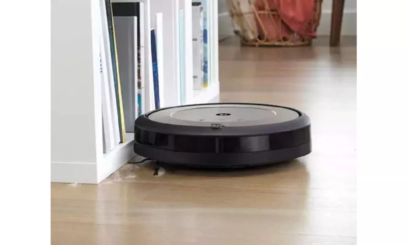 iRobot I1154 Wi-Fi Connected Roomba i1 Robot Vacuum - Second Medium