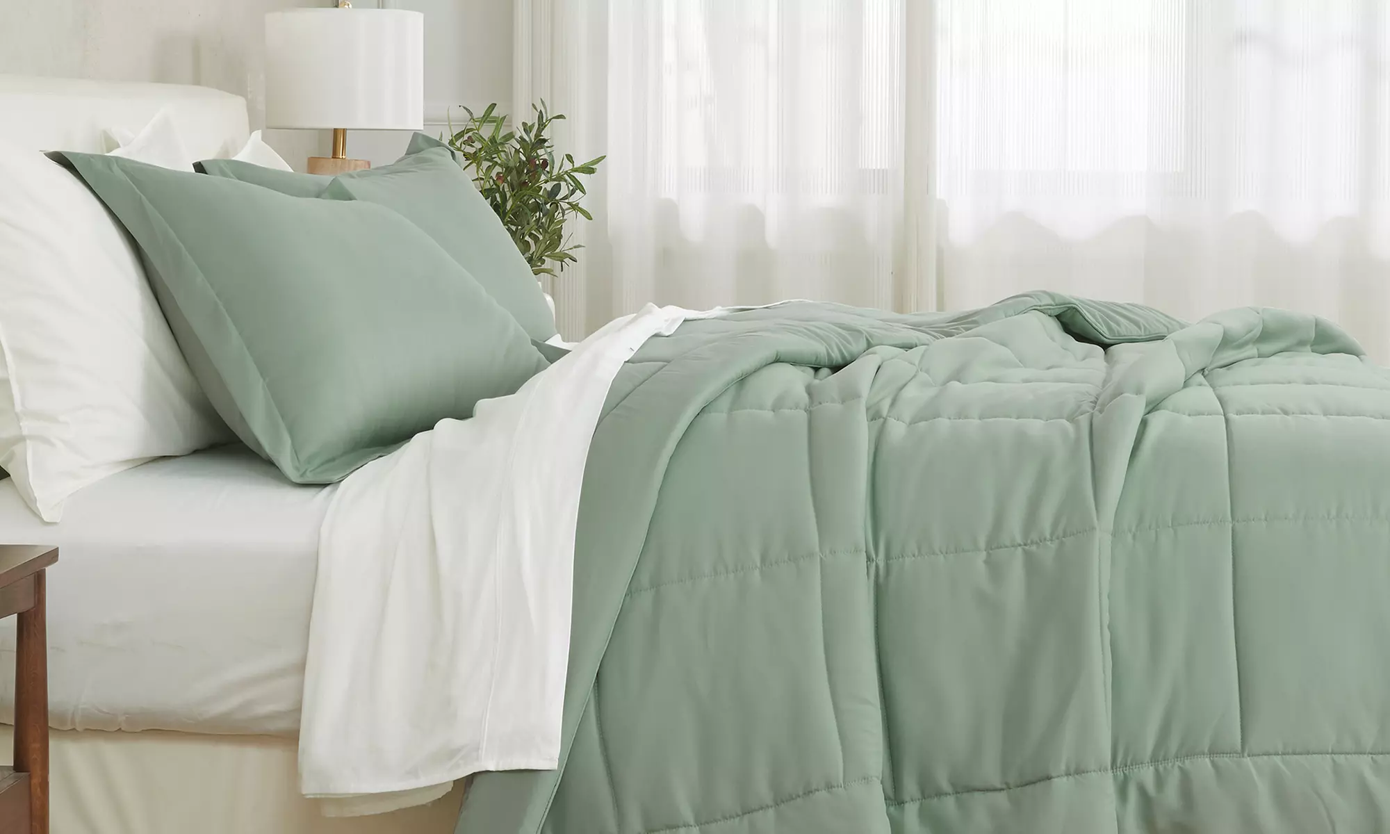 FreshFolds Reversible Down Alternative Comforter Set 