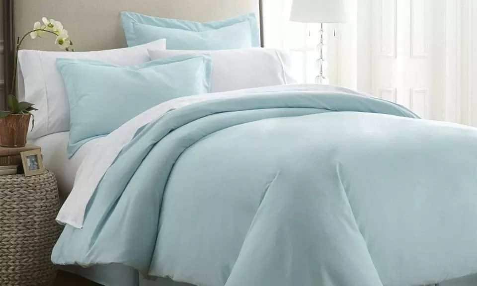 Feathered Nest Premium Double Brushed 3 Piece Duvet Cover Set - Primary Image