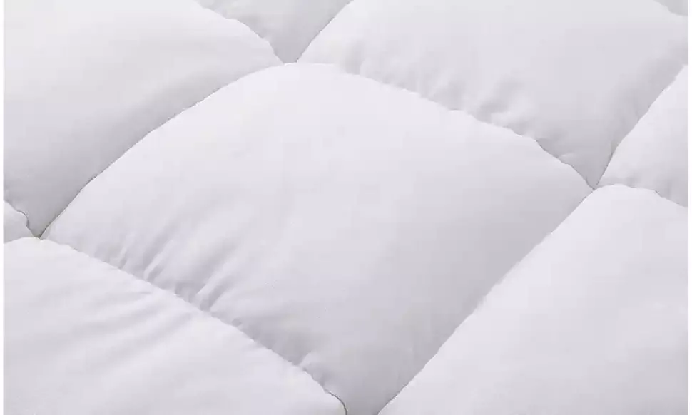Peace Nest All-Season Embossed Down Alternative Comforter