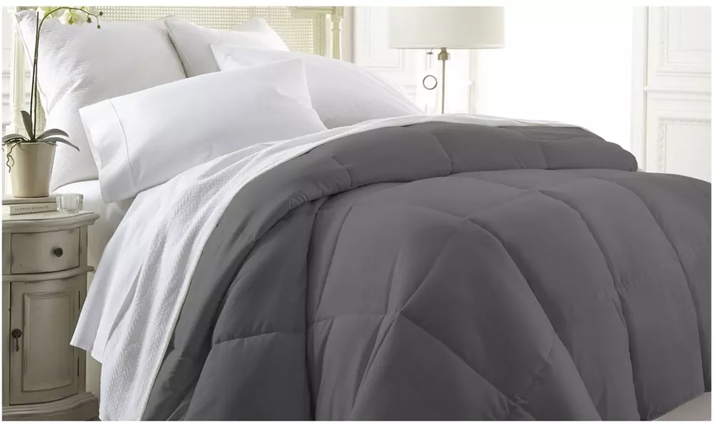 All Seasons Down Alternative Ultra Soft Solid Comforter in 6 Colors
