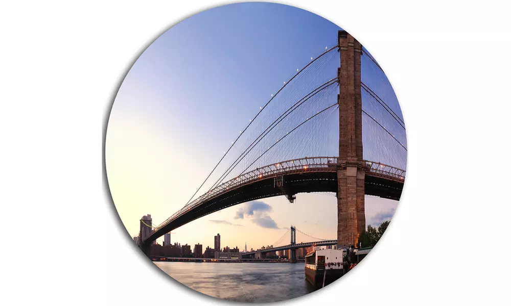 Brooklyn Bridge in New York City' Ultra Glossy Cityscape Circle Wall Art - Second Medium