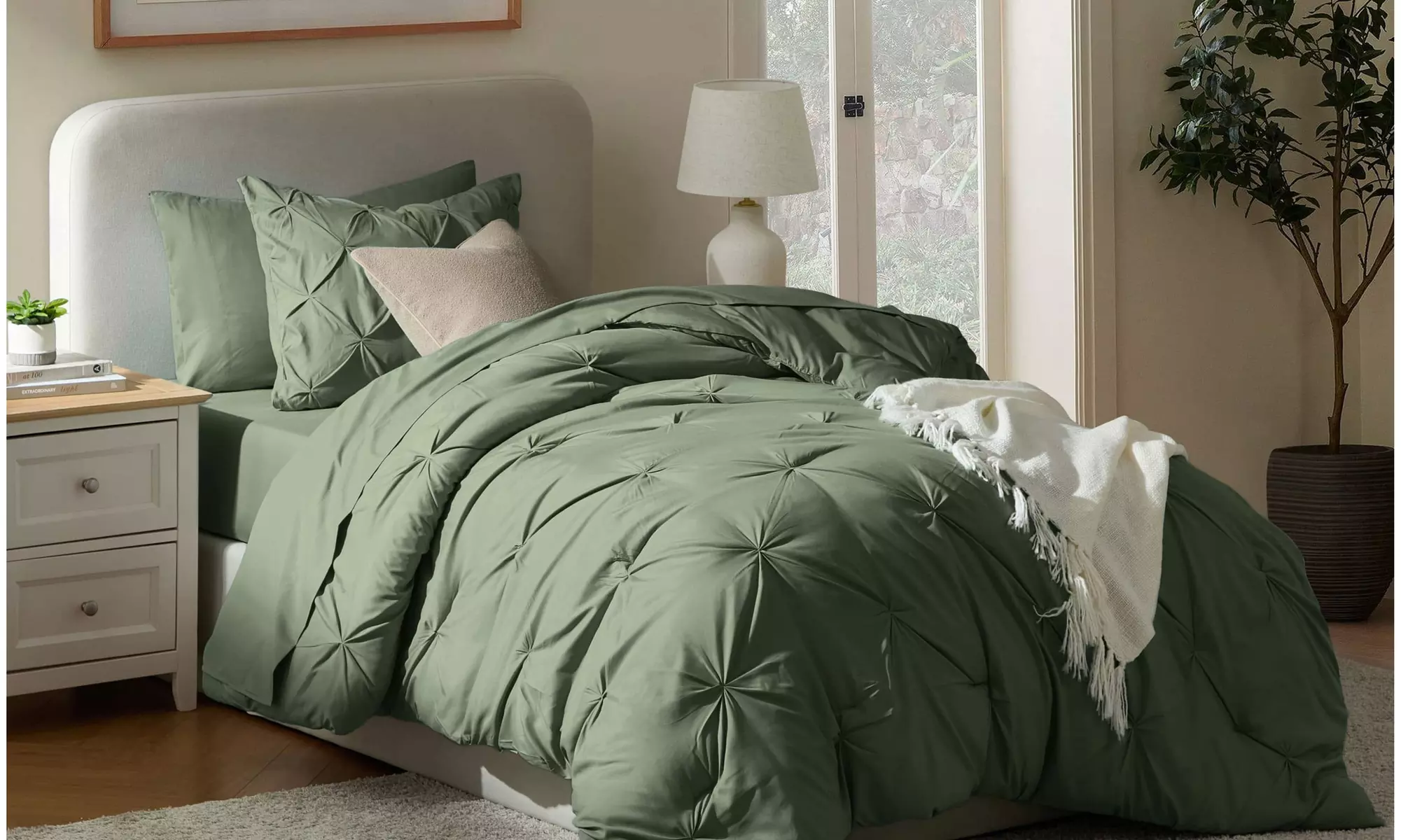 Nestl 5-7Pc Pinch Pleat  Bed in a Bag Set