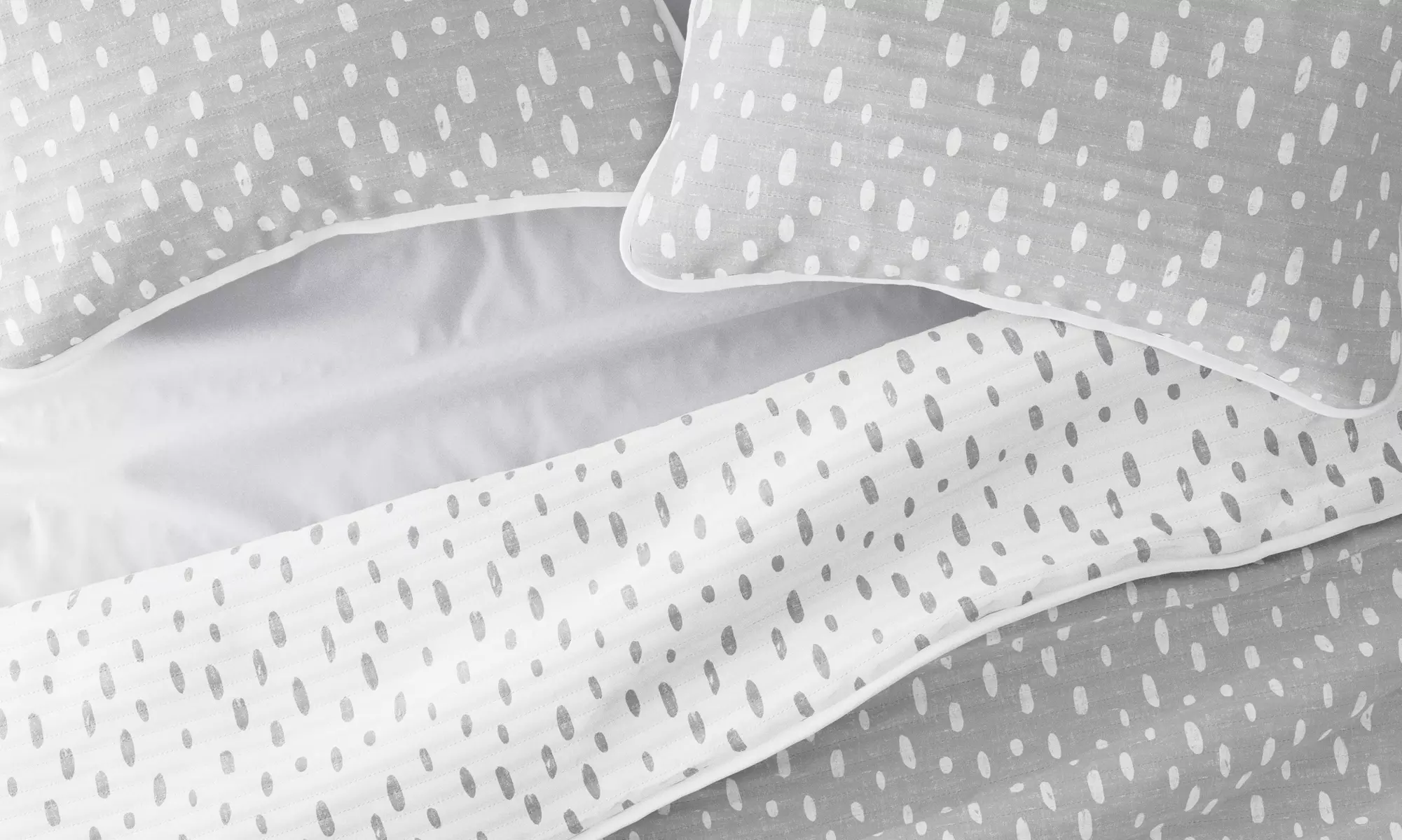  All Season 3 Piece Reversible Quilt Set with Shams