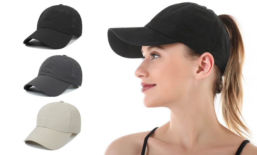 women's lightweight baseball cap