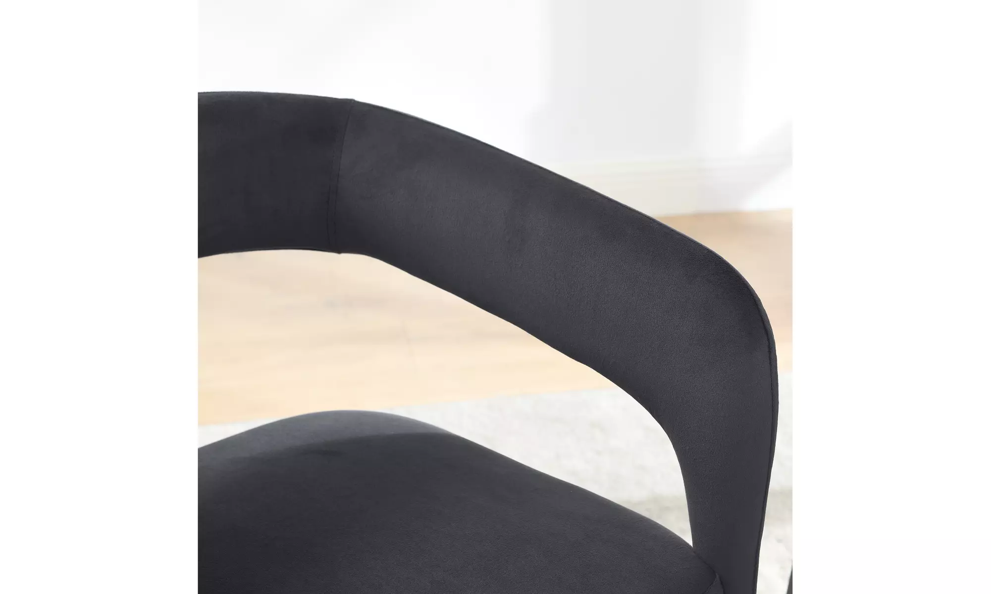 Lightweight Single Cushioned Chair with Flannelette Material