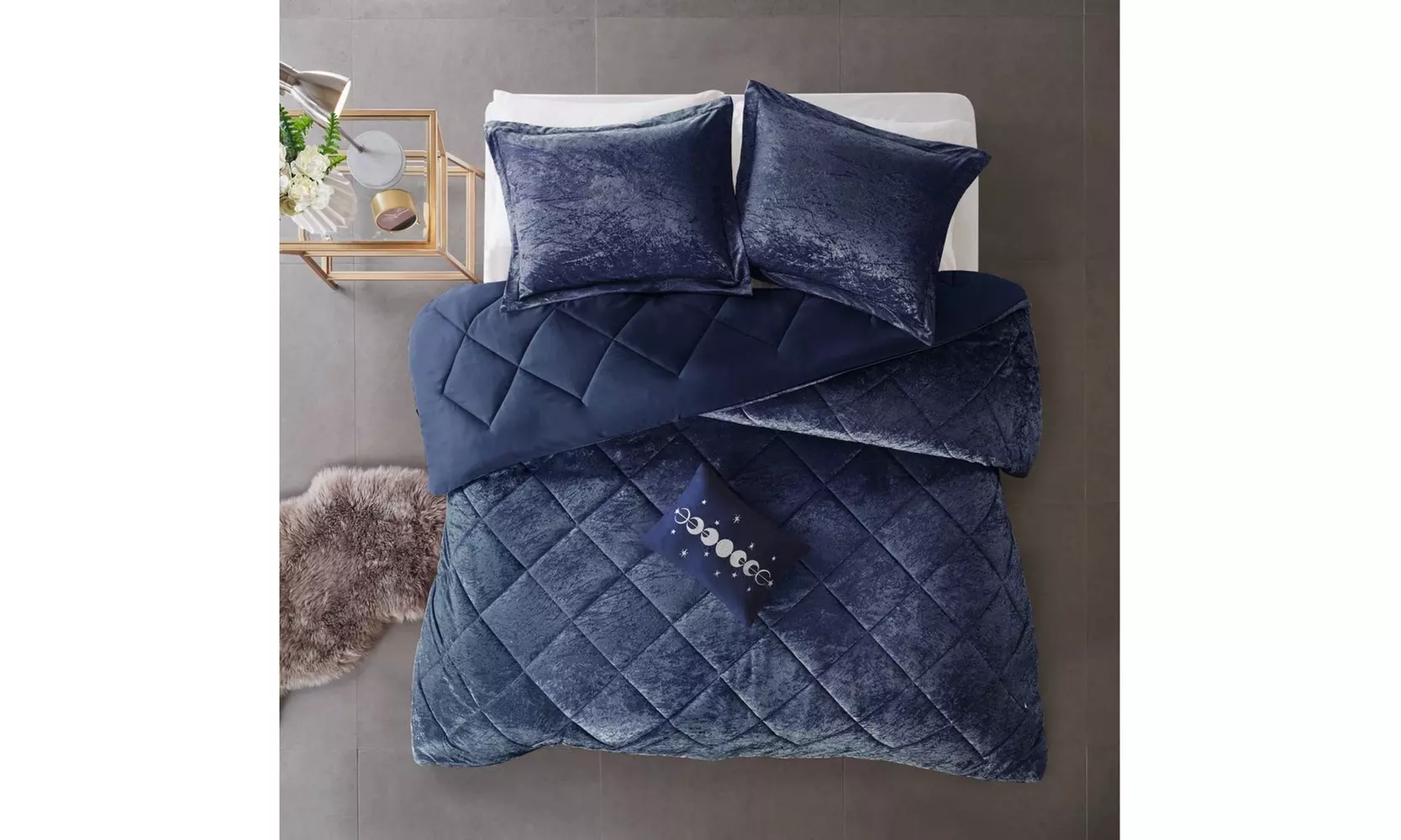 Intelligent Design Isabel Velvet Comforter Set  - Second Medium