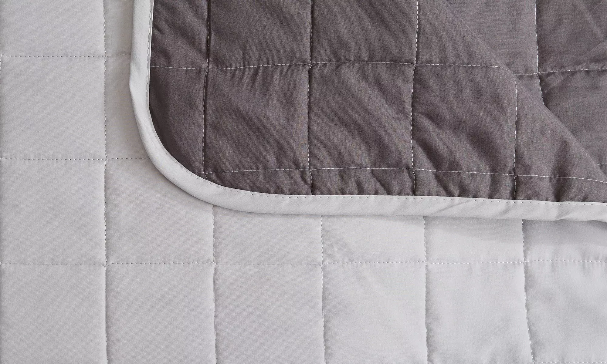 Premium Solid Quilt Set (2- or 3-Piece)
