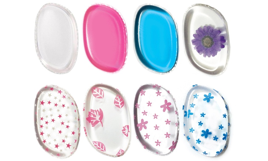 Image 1: Reusable Silicone Makeup Blending Applicator Sponge with Decorative Designs