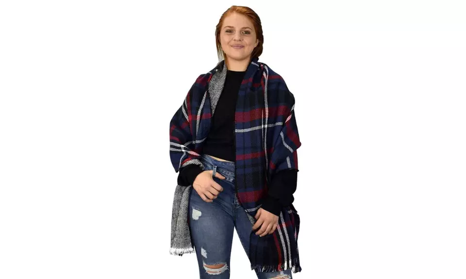 Women's Reversible Blanket Scarf - Primary Image