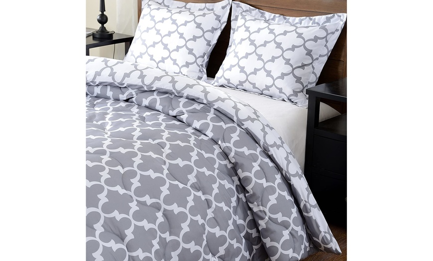 Up To 65% Off on downluxe Lightweight Down Alt... | Groupon Goods