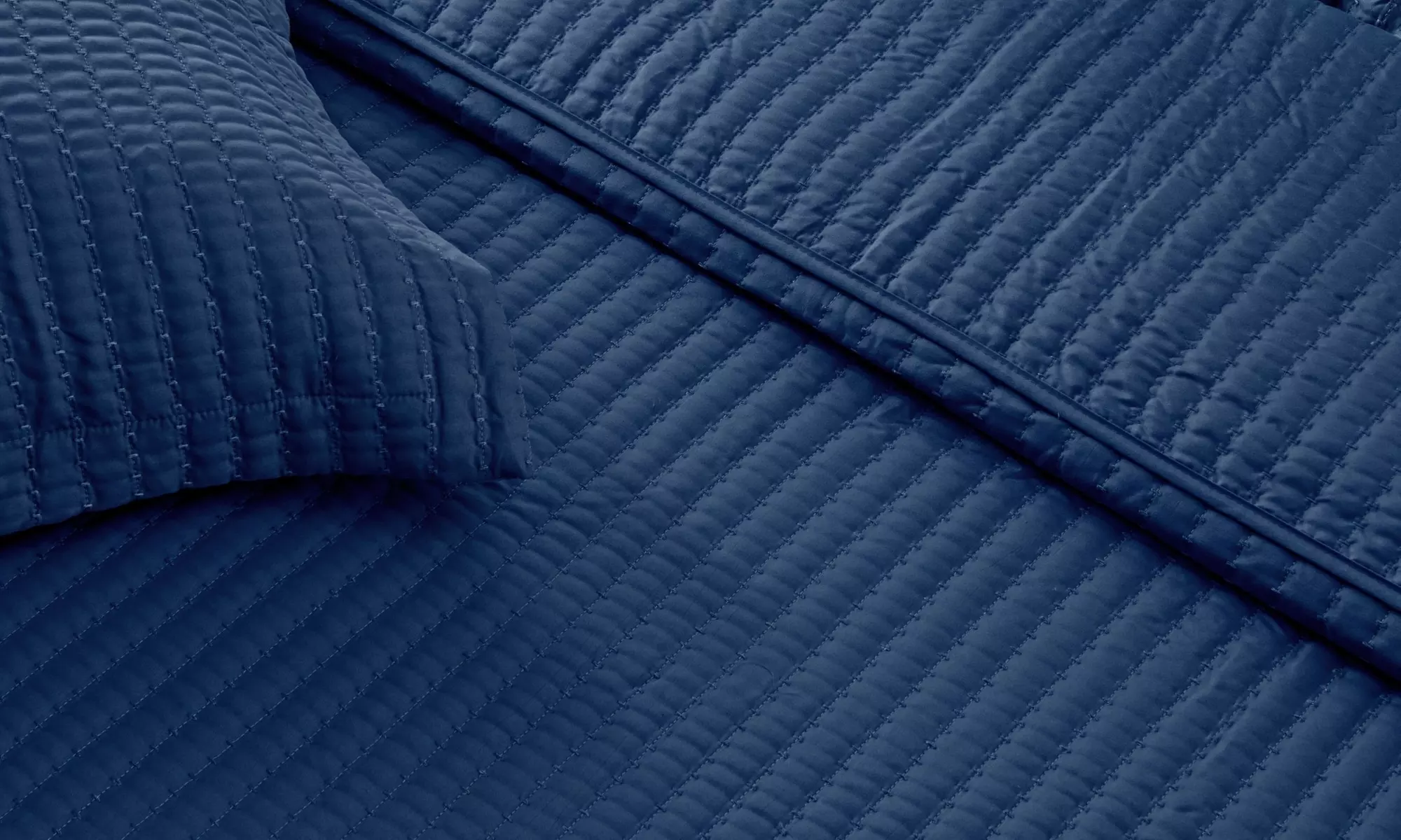 Premium Solid Quilt Set (2- or 3-Piece)