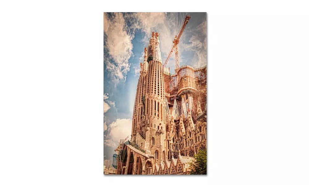 Erik Brede 'Sagrada Familia' Canvas Art - Primary Image