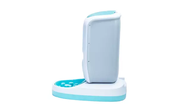 Knox shops pet feeder