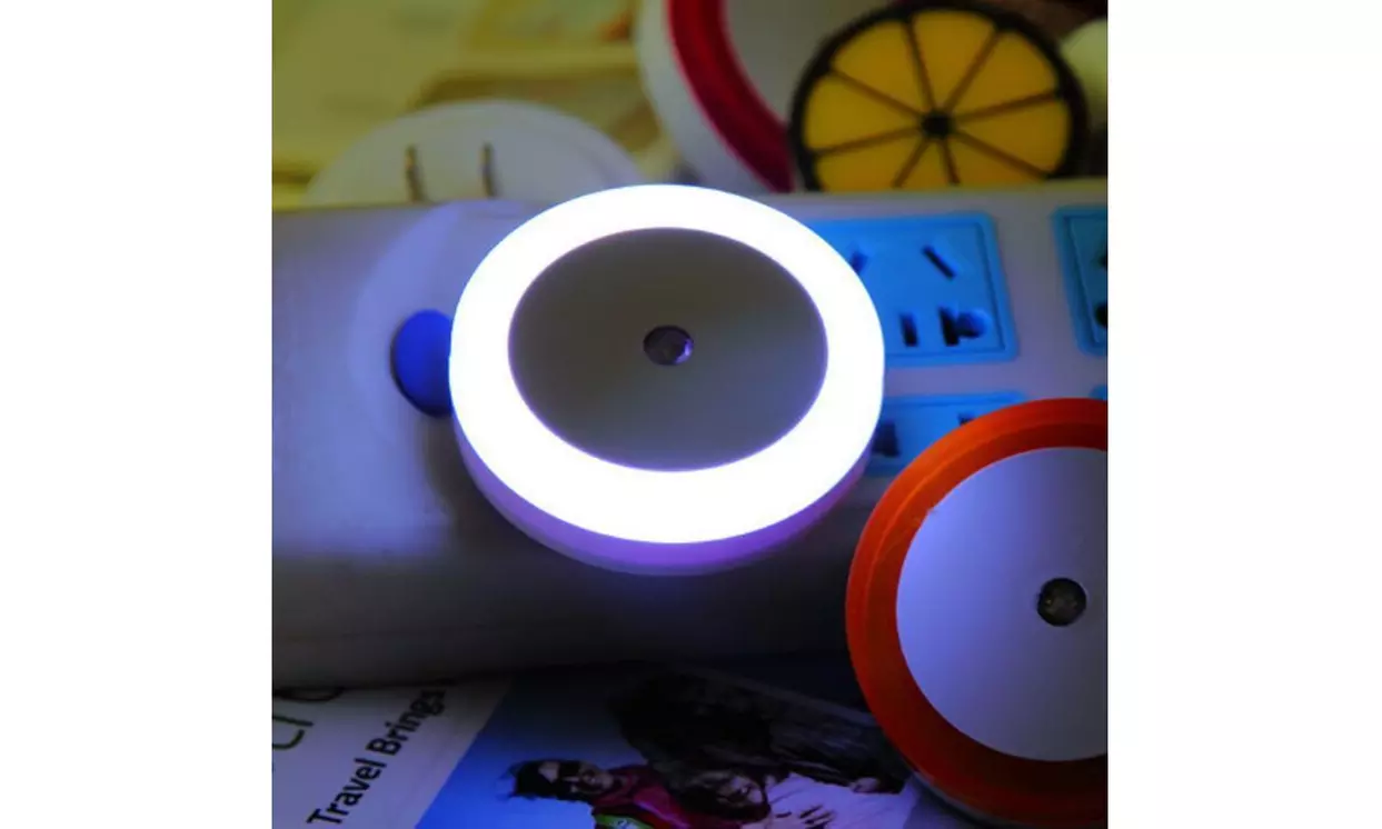 4-8 PCS Auto LED Light Induction Sensor Control Bedside Night Light In Wall Lamp