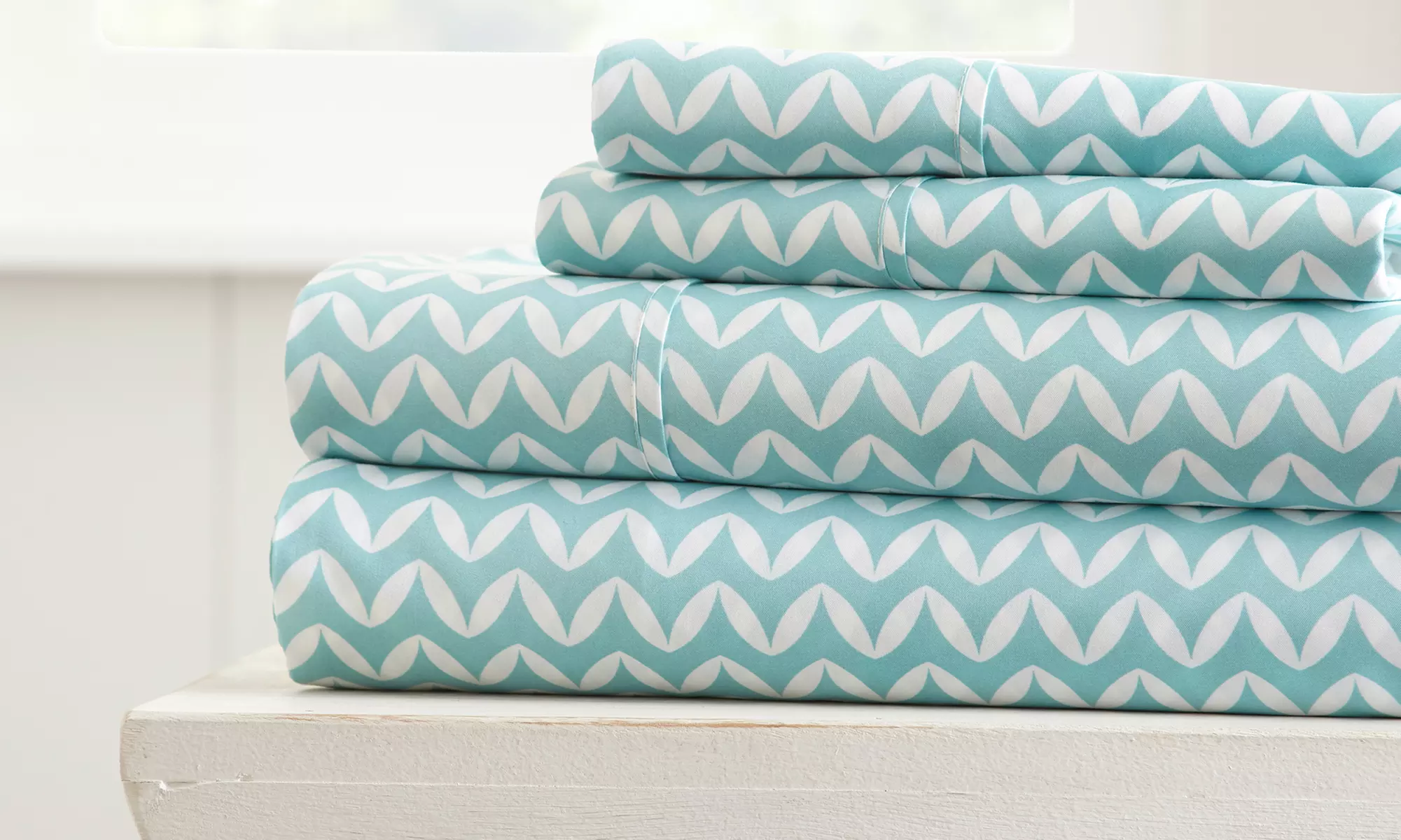 Merit Linens Premium Geometric Inspired Ultra Soft 4 Piece Bed Sheet Set