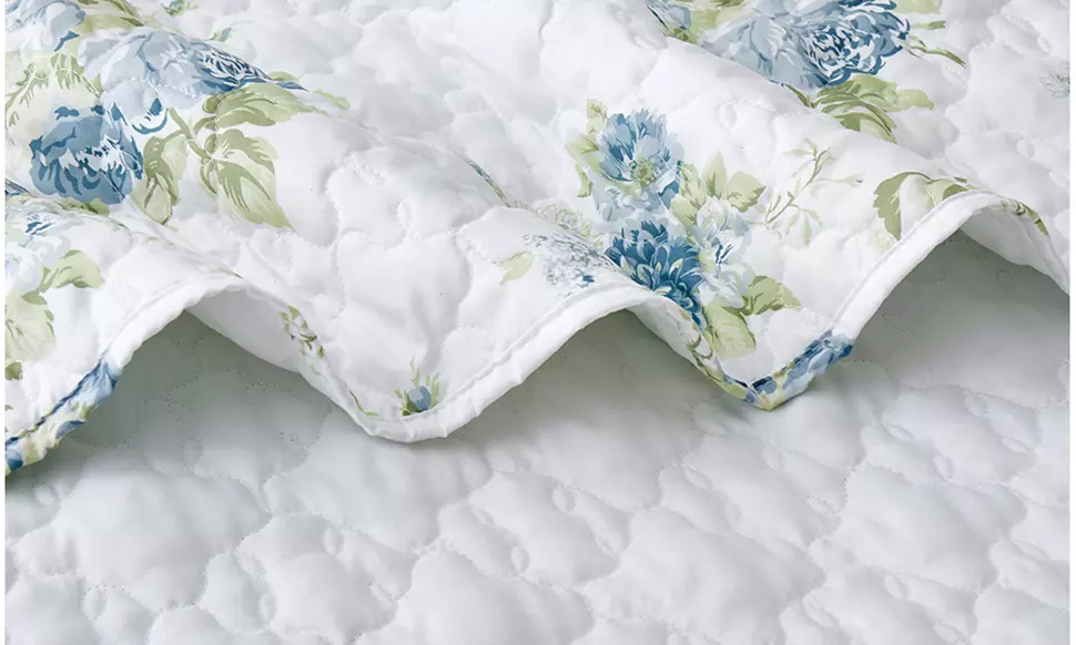 Peace Nest Soft Reversible Print Quilted Coverlet Set
