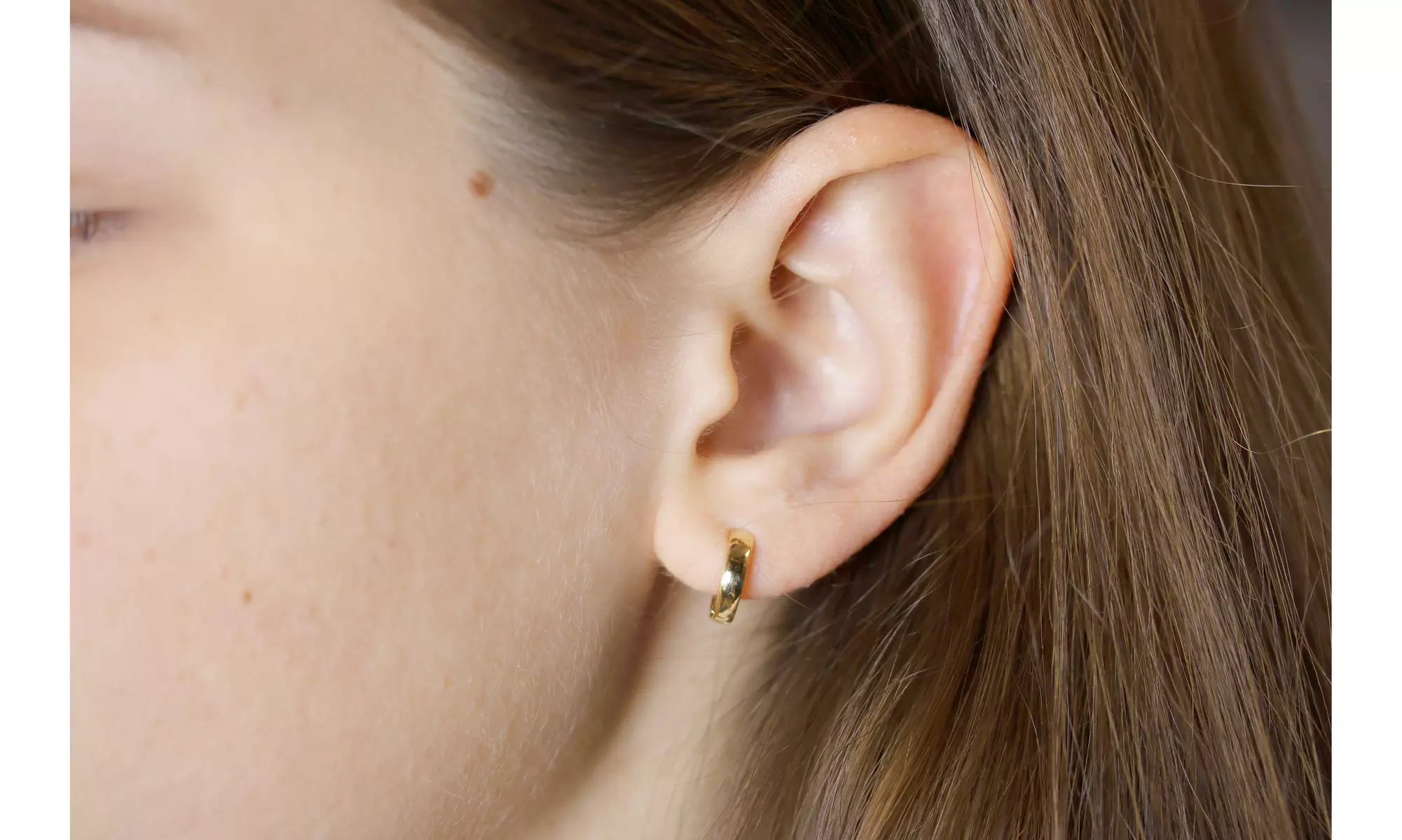 14K Yellow Gold 3x12mm Polished Dome Huggie Earring - Second Medium