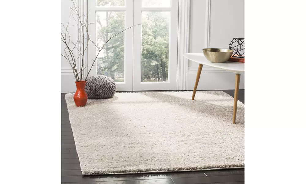 Safavieh New York High-Pile Shag Rug  - Primary Image
