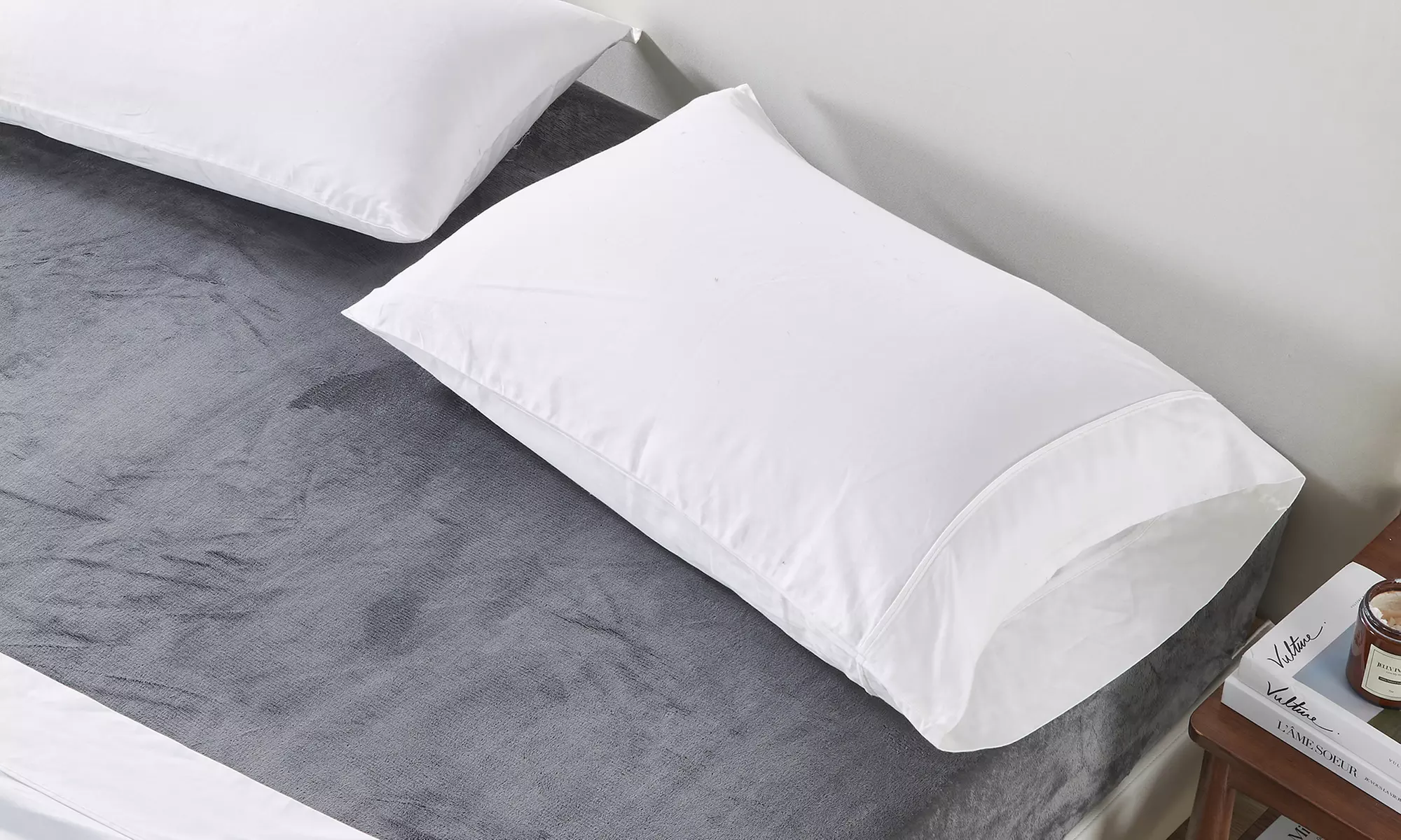 FreshFolds Ultra Soft Velvet Plush Fitted Sheet