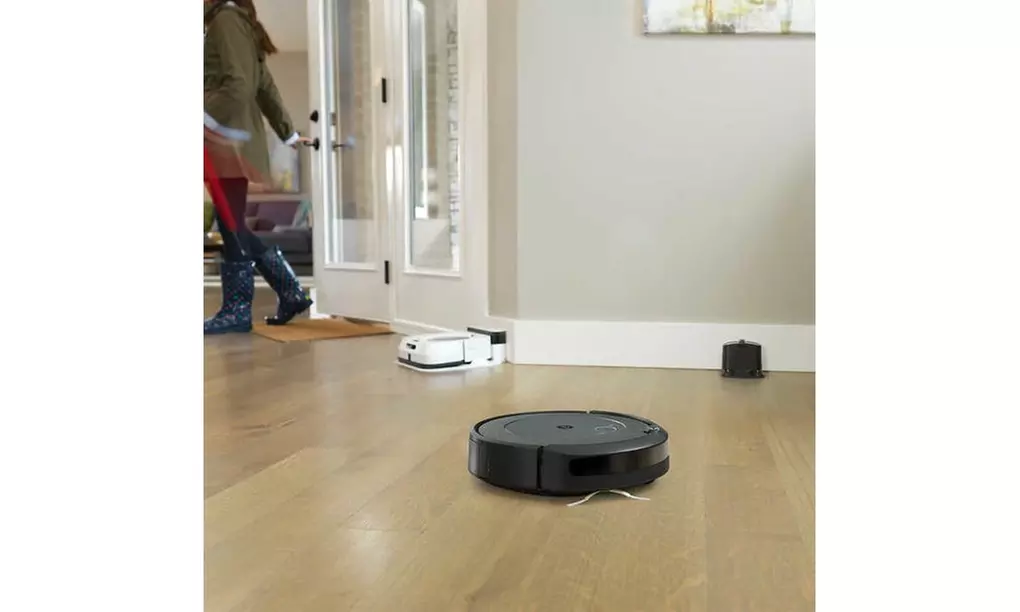 iRobot Roomba i4 (4150) Wi-Fi Connected Robot Vacuum - Second Medium